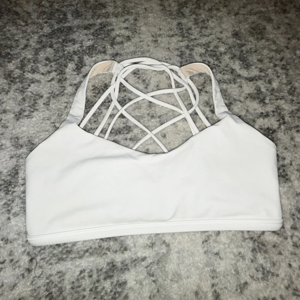 Lululemon Bundle of 2 Free to be Serene bras White and Grey and pink Size:  8 - Picture 3 of 7